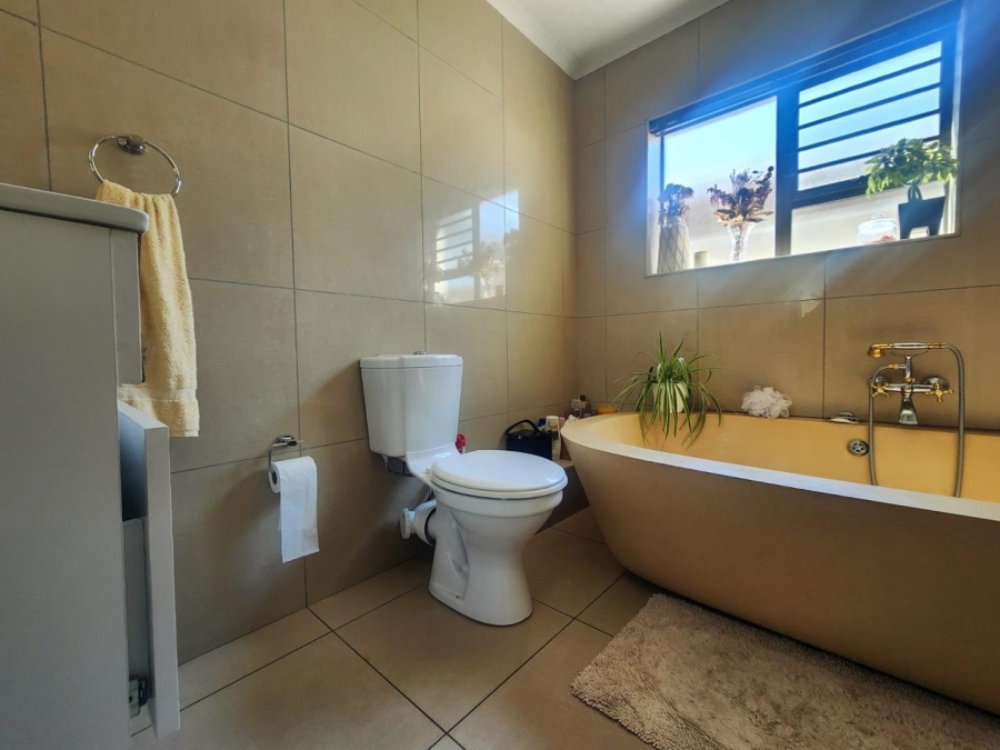 3 Bedroom Property for Sale in Brackenfell South Western Cape